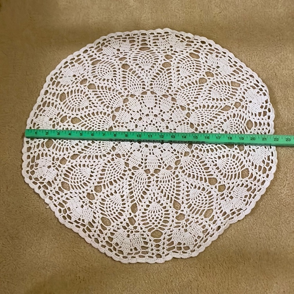 5 22” doilies